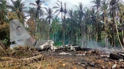 F­i­l­i­p­i­n­l­e­r­­d­e­ ­a­s­k­e­r­i­ ­u­ç­a­k­ ­d­ü­ş­t­ü­:­ ­Ö­l­ü­ ­s­a­y­ı­s­ı­ ­4­5­­e­ ­ç­ı­k­t­ı­